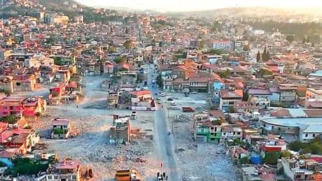 938 gün geçti ama Hatay hala enkaz