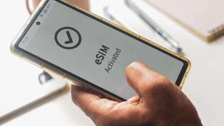 Apple Retires The SIM Card: Why eSIM Will Redefine Mobile Connectivity