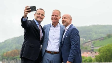Bundesregierung: Koalitionspartner halten trotz Haushaltsnot an der Senkung der Einkommensteuer fest