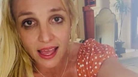 Britney Spears facing 'make or break' decision but her hands are tied