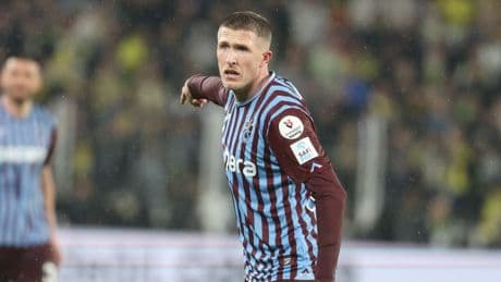 Lundstram kamptan ayrıldı