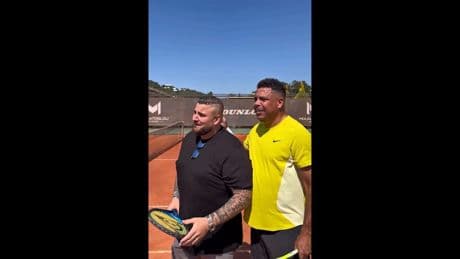 Guck mal, wer da glotzt! - Netz lacht über Ronaldo-Video