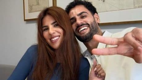 Isa Pantoja y Asraf Beno dan la bienvenida a su primer hijo en común