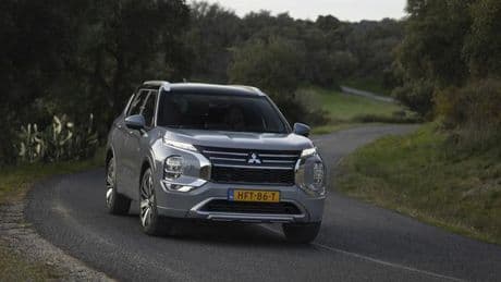 Mitsubishi Outlander PHEV, ganador del mes de mayo en el Premio Coche del Año de los Lectores