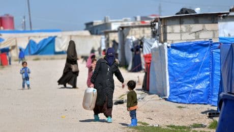 Syrie : 3 femmes et 10 enfants rapatriés en France depuis les camps de prisonniers djihadistes