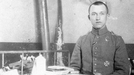 Ribelle, guerriero, dandy, operaio Le cento vite di Ernst Jünger