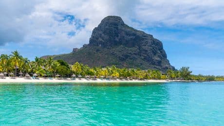 Unglück bei Bergwanderung - Deutscher (20) stürzt auf Mauritius in den Tod