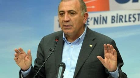 Gürsel Tekin: Bina büyük bina hepimize yeter