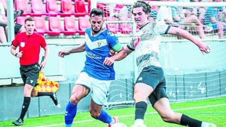 El Badalona consigue el pase