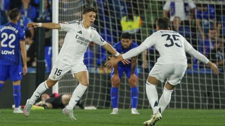 El Real Madrid sufre para ganar en Getafe y mantenerse en la pelea por la Liga (0-1)