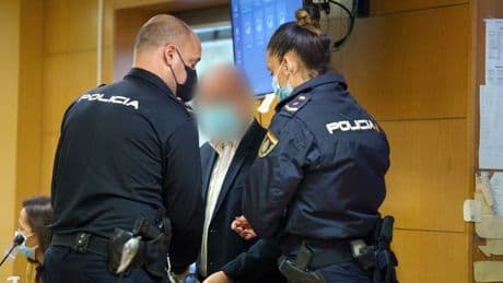Ist Mord ein Dienstvergehen? - Bundesgericht entscheidet