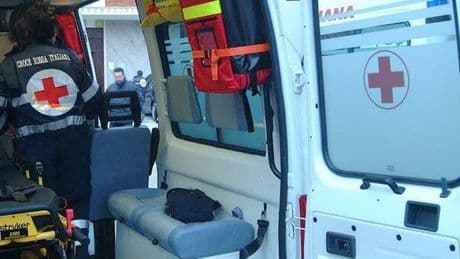 Dichiarato morto dopo un arresto cardiaco, si risveglia lucido e chiede delle figlie: la storia incredibile a Viterbo
