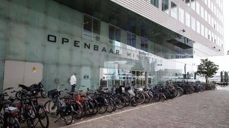 De beveiligingsproblemen bij het Openbaar Ministerie houden de organisatie mogelijk &#8222;nog weken&#8221; offline