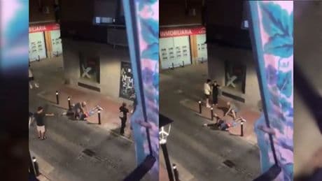 La jueza imputa por homicidio imprudente al agente que asfixió al hombre y lo deja en libertad