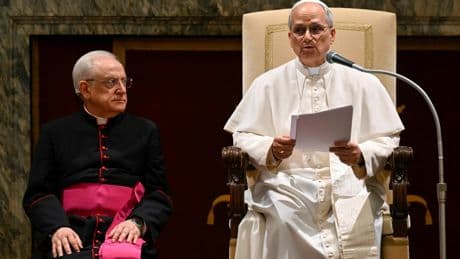 Le pape Léon XIV insiste sur son engagement social devant les ambassadeurs étrangers