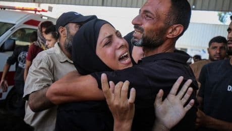 43 personnes tuées à Gaza ce vendredi, dont 26 venues chercher de l’aide humanitaire : Israël continue le génocide
