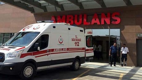 Van'da otomobil direğe çarptı: 1 ölü