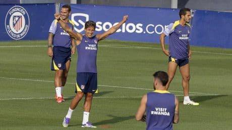 El Atlético completó la última sesión antes de viajar a Newcastle