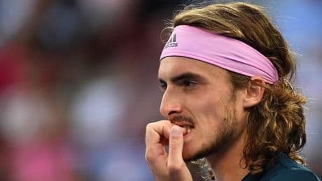 La caída a los infiernos de Tsitsipas