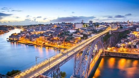 Qué ver y hacer en Oporto en 48 horas: estos son los 15 lugares imprescindibles