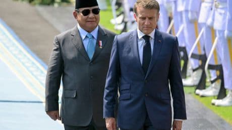 Macron et le président indonésien appellent à des « progrès » vers une « reconnaissance mutuelle entre Israël et la Palestine »