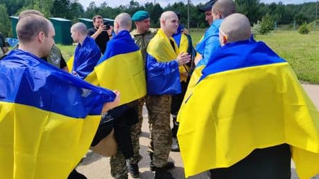 Guerre en Ukraine: nouvel échange de prisonniers entre Kiev et Moscou, amené à se poursuivre dans les "prochains jours"