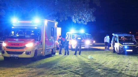 Attacke in Berliner Park - Frau (28) bei Überfall angeschossen – Not-OP!