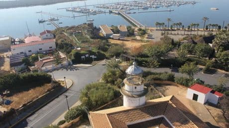 El pueblo de Huelva con playa donde puedes comprar un piso de 80 metros cuadrados por menos de 80.000 euros
