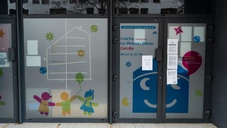 Crèches privées : la gestion du groupe La Maison bleue épinglée par un rapport