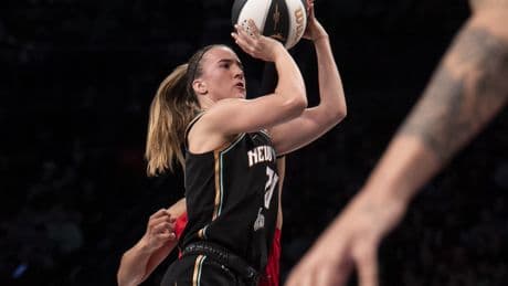 Sabrina Ionescu leads huge Liberty rally in bounce-back win over Dream