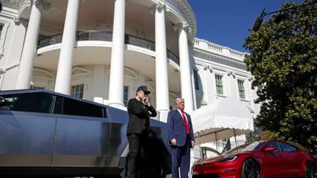 Donald Trump a Tesla dans le viseur après sa brouille avec Elon Musk