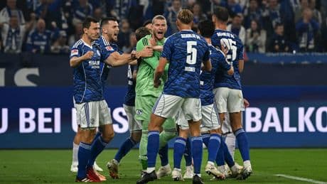 Karius pariert Elfmeter - Schalke schlägt Bochum in 04 Minuten!