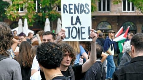 Comment le « paradoxe de Tocqueville » analyse le pessimisme des sociétés pourtant prospères