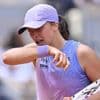 Roland-Garros. Iga Swiatek se fait peur et passe dans la douleur contre Elena Rybakina
