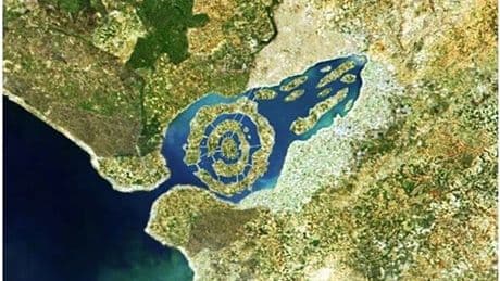 'Lost city of Atlantis FOUND' — Archaeologist makes shock claim after underwater discovery