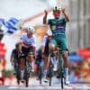 Pedersen boekt eindelijk ritzege in Vuelta, Vingegaard behoudt leiderstrui