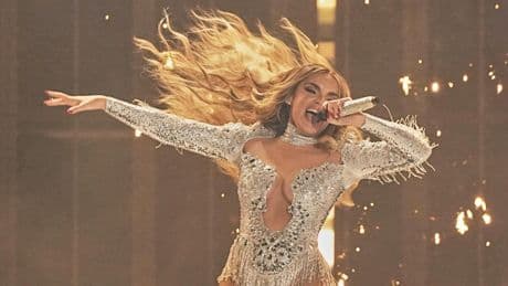 Eurovisión arranca con el debut de Melody y el saludo en vídeo de Céline Dion