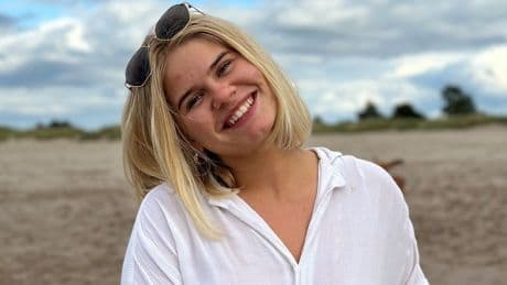 Man pleads guilty to murdering and decapitating girlfriend