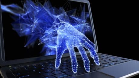 Politica e crimine informatico: capitano tutte a noi e non solo