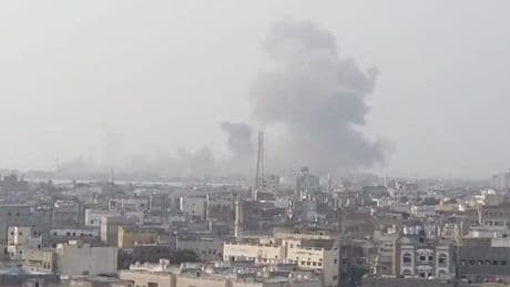 Israele colpisce i porti Houthi in Yemen dopo gli attacchi con droni e missili