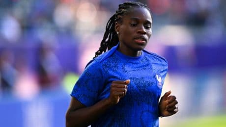 Euro féminin : Mbock et Lakrar font leur retour à l'entraînement collectif des Bleues