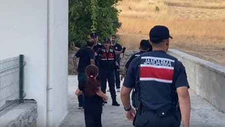 Boşanma aşamasındaki çift yangın çıkan evde ölü bulundu! Çarpıcı cezaevi detayı