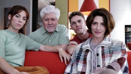 Almodóvar ya rueda 'Amarga Navidad' con Bárbara Lennie, Leonardo Sbaraglia y Aitana Sánchez-Gijón