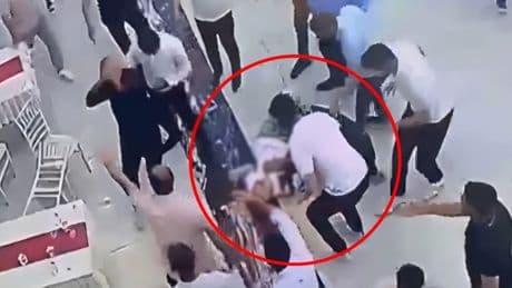 Siirt'te silahlı saldırıda öldürülen gencin annesi: Katil, 4 yıl önceki tartışmayı içinde büyütmüş