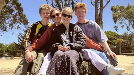 El marido de Julia Roberts publica una foto insólita de la actriz con sus tres hijos