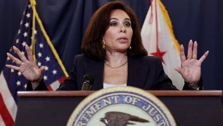 Bombshell texts reveal Jeanine Pirro is no fan of Sean Hannity, alleging he storms into the Oval Office ‘like he owns the place’