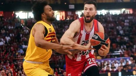 El Olympiacos rechaza una oferta del Real Madrid para hacerse con Alec Peters