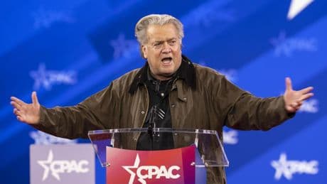 Steve Bannon vs Elon Musk o cómo el nacionalpopulismo ha conseguido acabar de una vez con los "broligarcas"