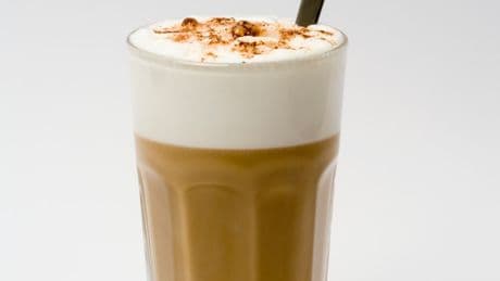 Acht Finanz-Tipps - Caffé-Latte-Regel! So macht sparen Spaß