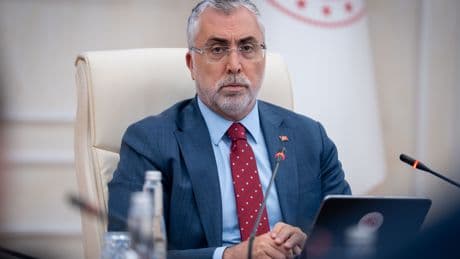 Bakan Işıkhan'dan 15 Temmuz mesajı: Terörsüz Türkiye hedefimize hep birlikte ulaşacağız